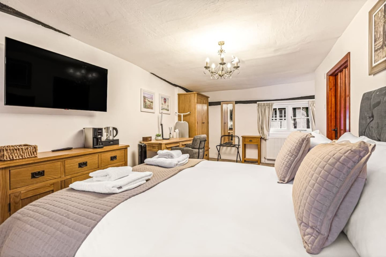 The George Inn Rooms - Room 1