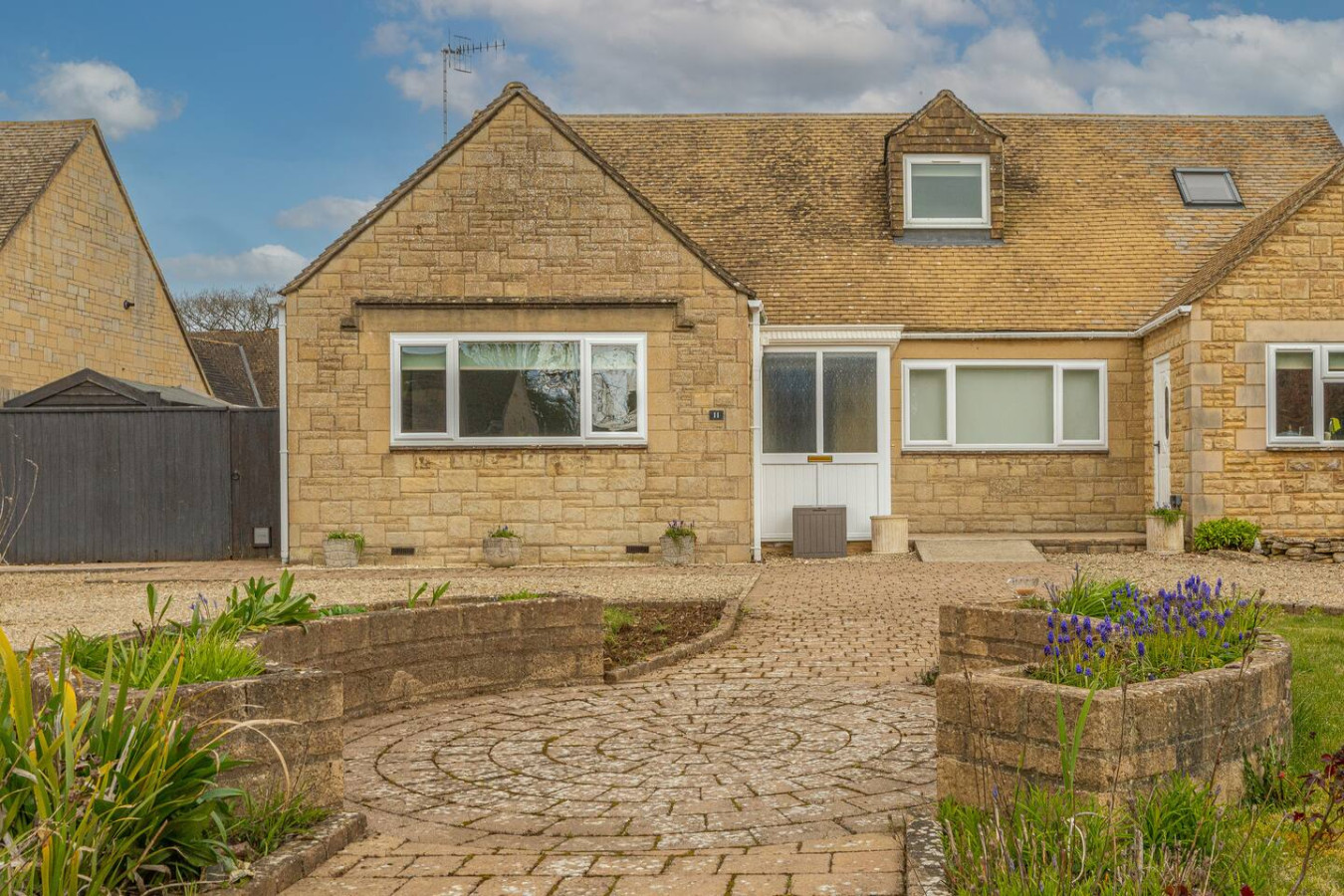 The Wild Duck with parking in Bourton-On-The-Water