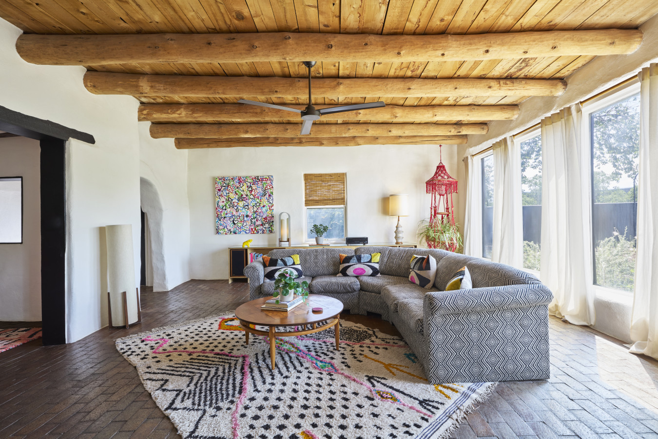 Living Room 2.jpeg