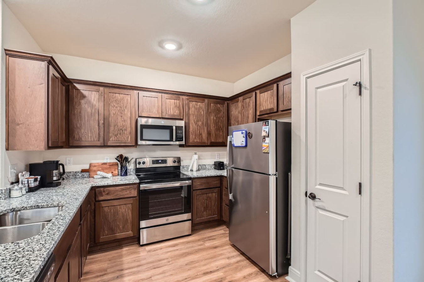 The Comfort Cove + 3BR Duplex +Near Lackland 6