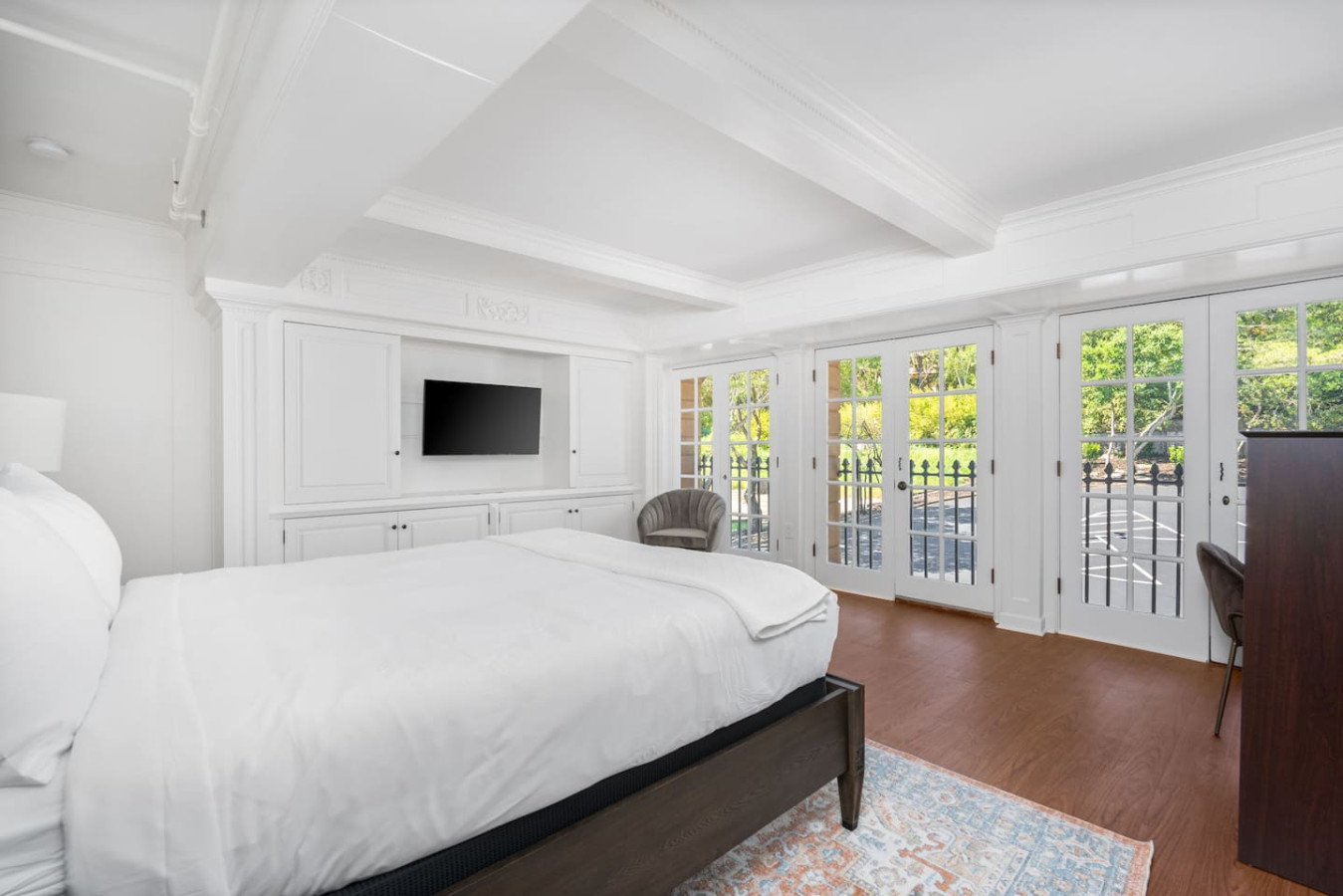 Wine Country Luxury King Room in Boutique Hotel 5