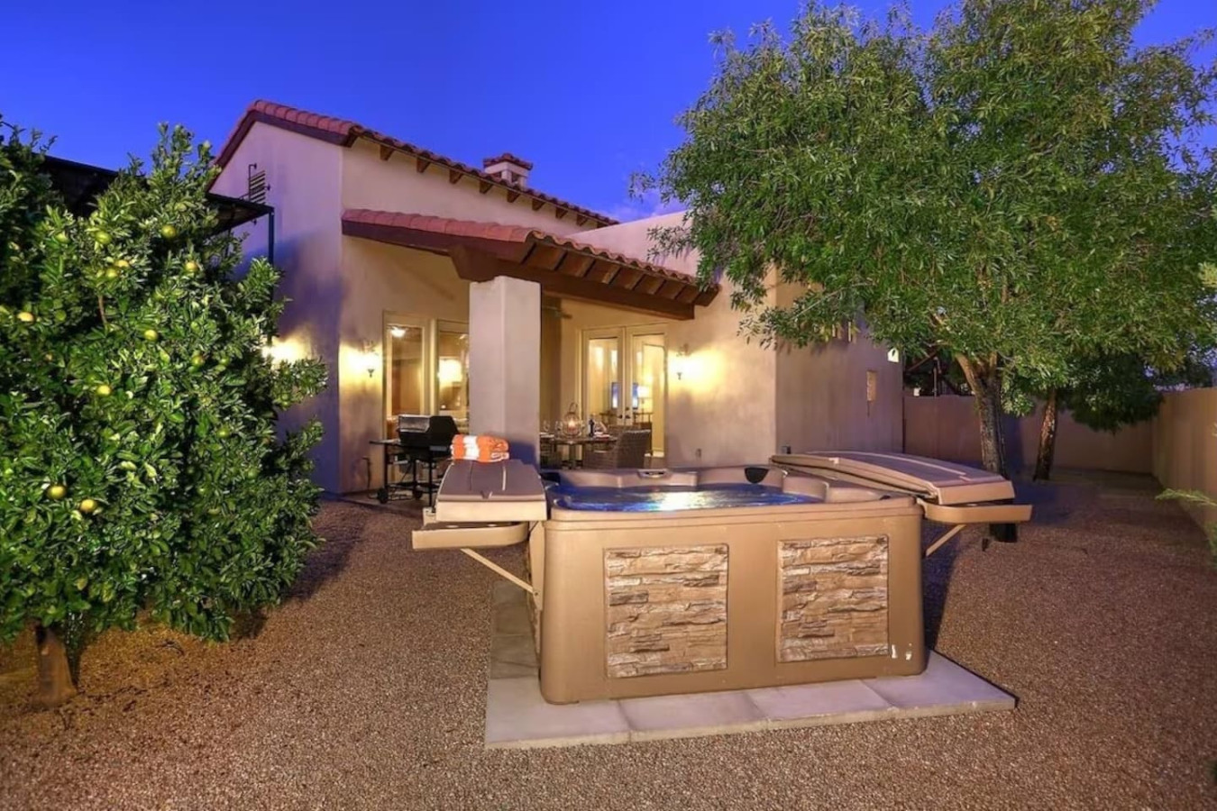Gated Entrance And Luxurious Spa - Beautiful Tranquil Haven - Scottsdale, AZ