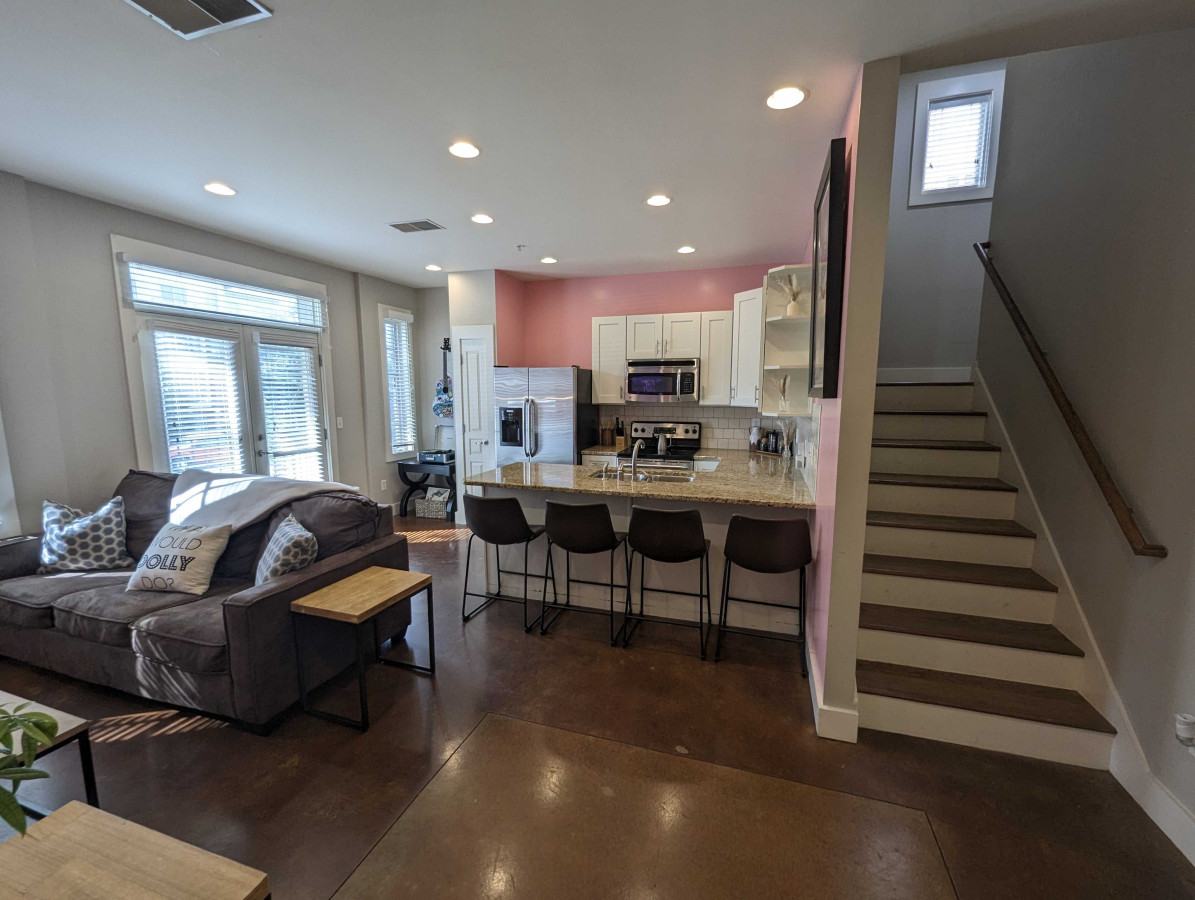 Dolly Would! Lux|Parking|King Beds|Broadway Play 4