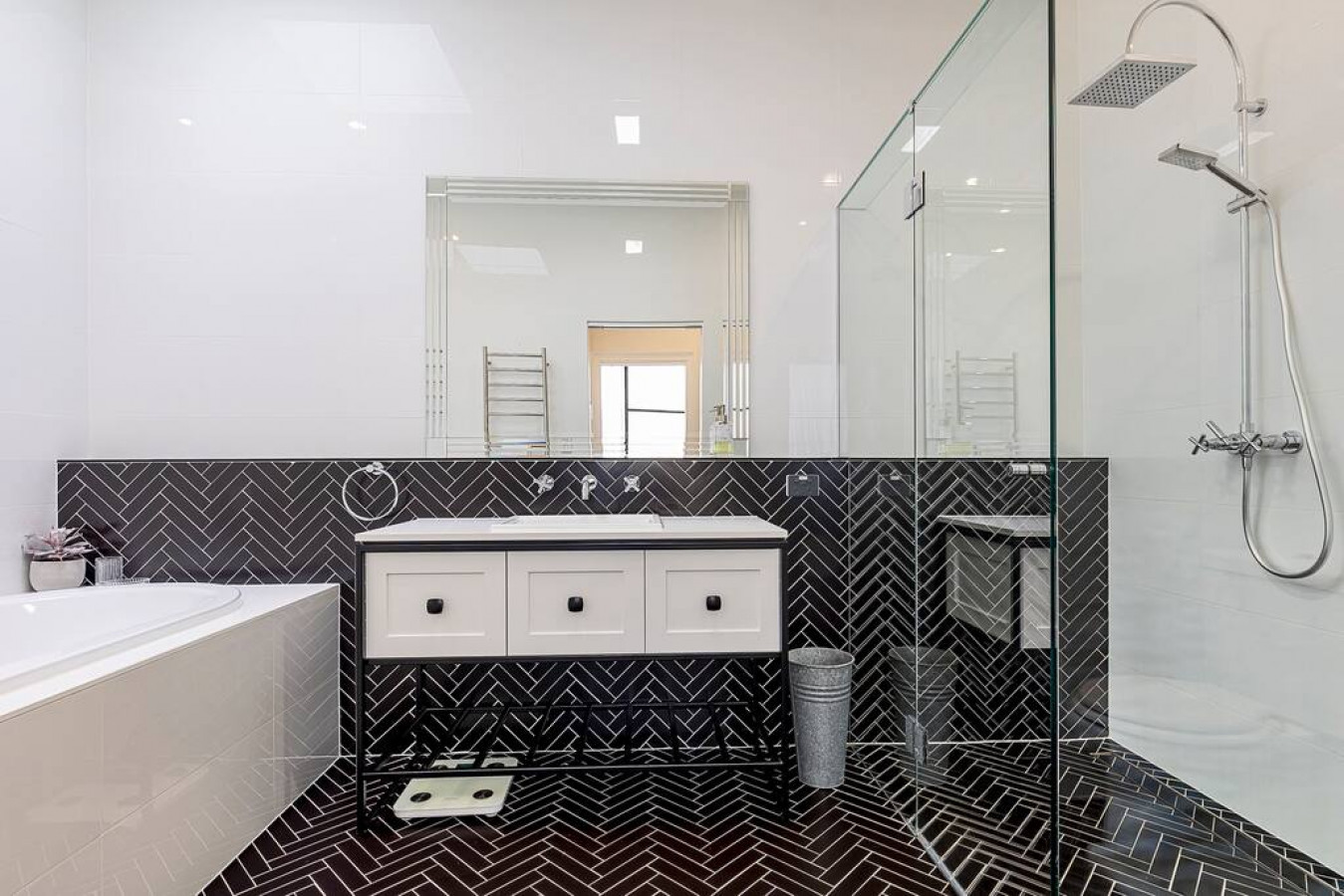 Beautiful Winchester Terrace Moonee Ponds - Pet Friendly