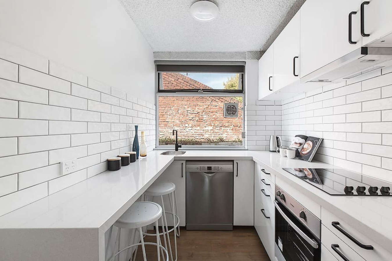 Bright, Stylish 2 bed Apartment in Richmond Terrace