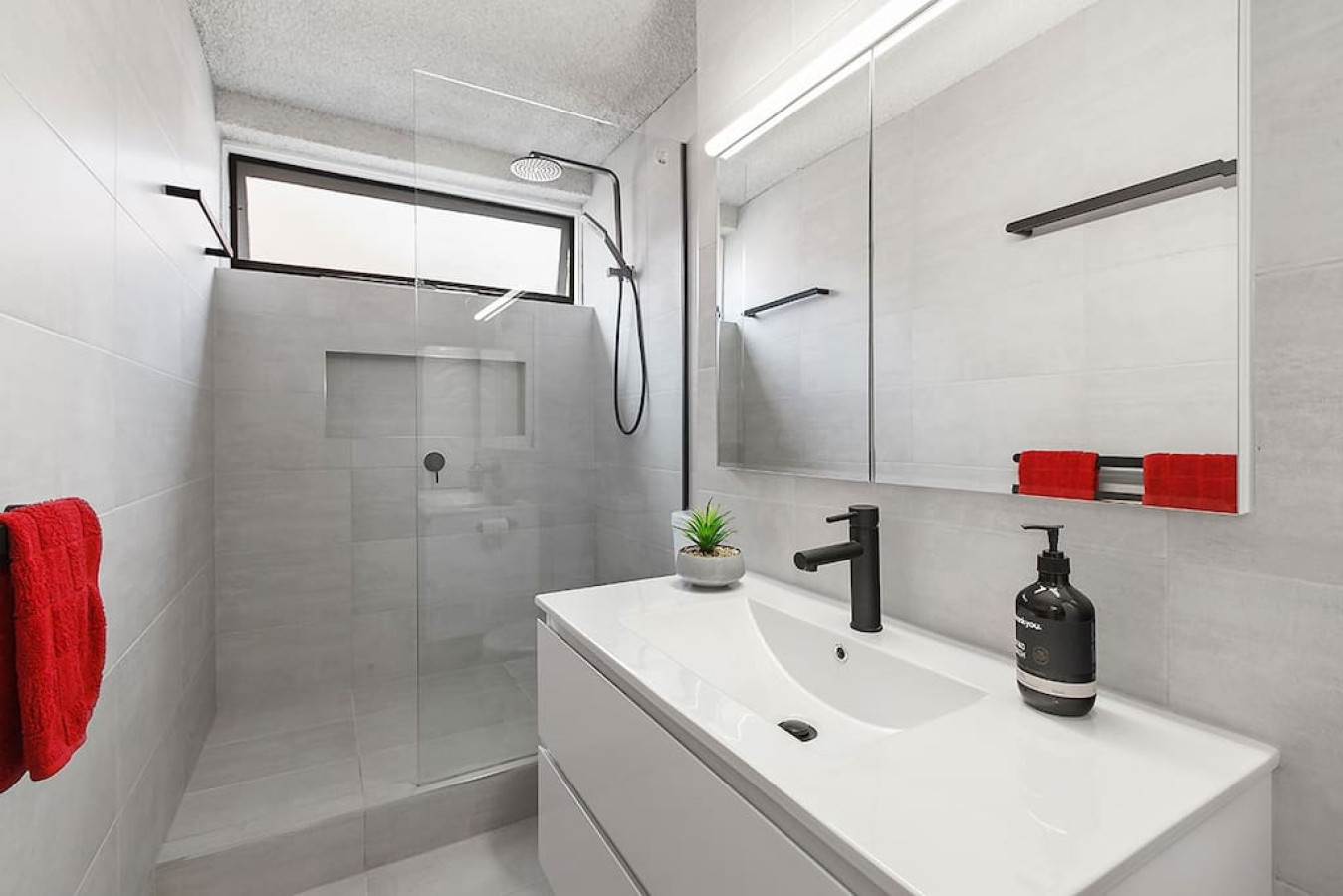 Bright, Stylish 2 bed Apartment in Richmond Terrace