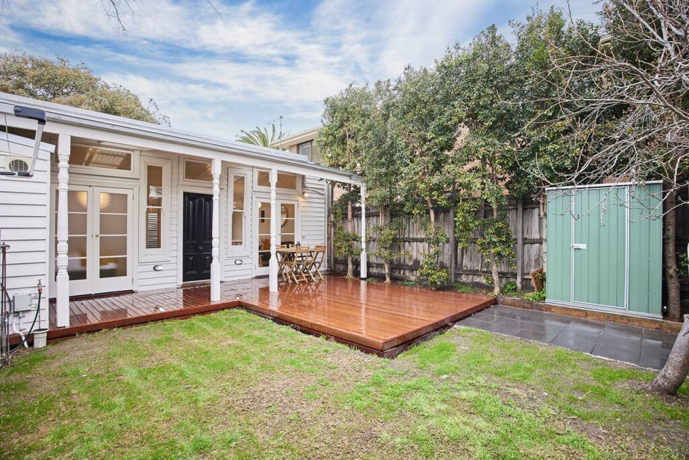 Brunswick Hideaway (A Gem in Brunswick)