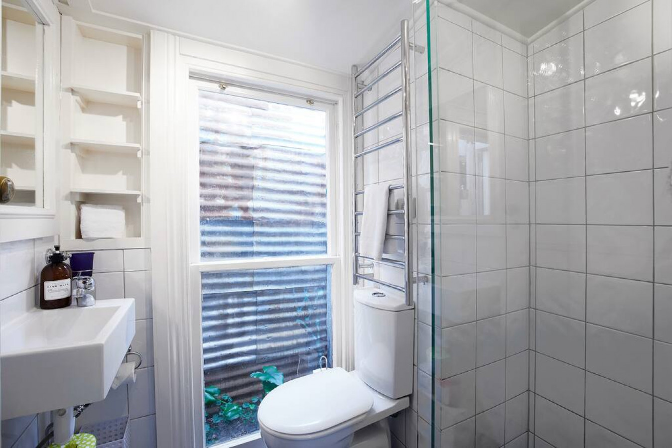 Brunswick Hideaway (A Gem in Brunswick)