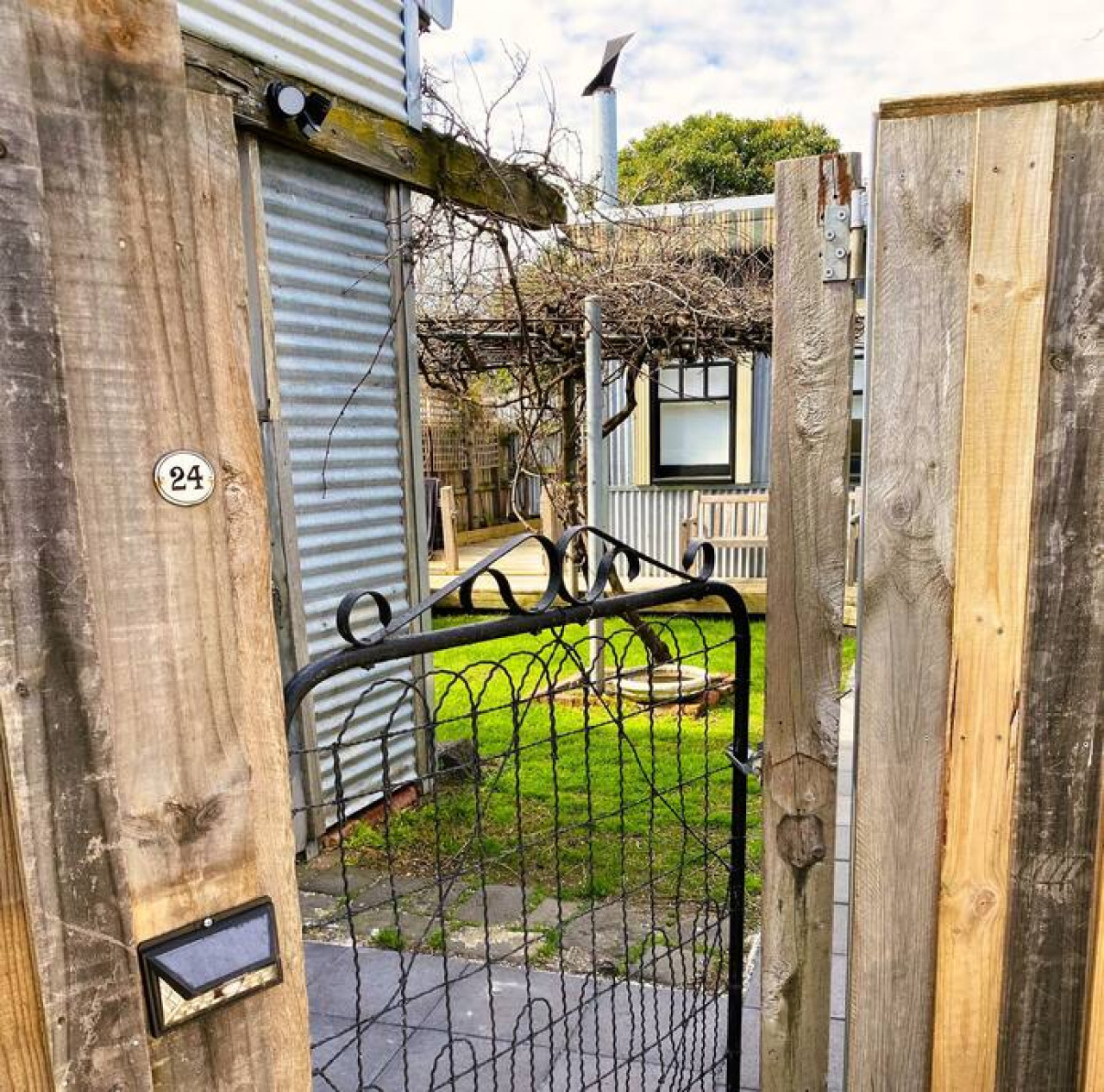 City Oasis in Brunswick - Rural Charm