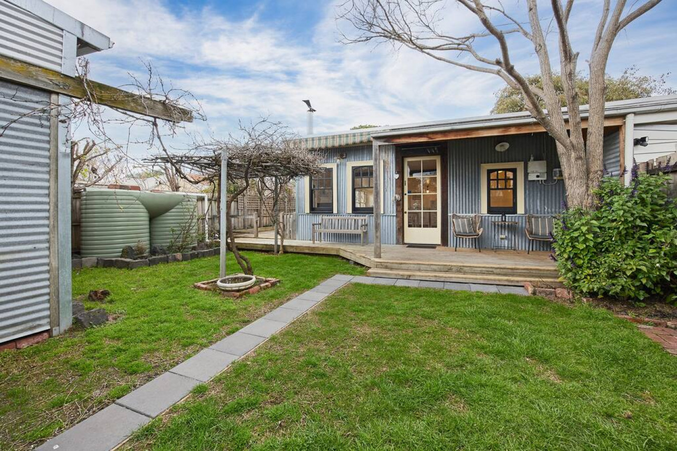 City Oasis in Brunswick - Rural Charm