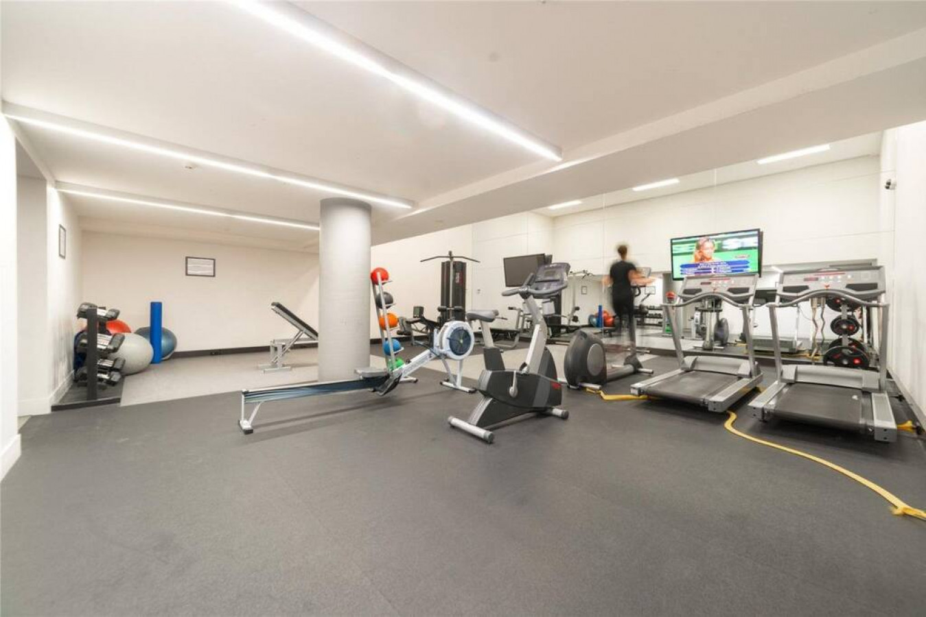 Panoramic Views in the Heart of Richmond, 2 BRs!