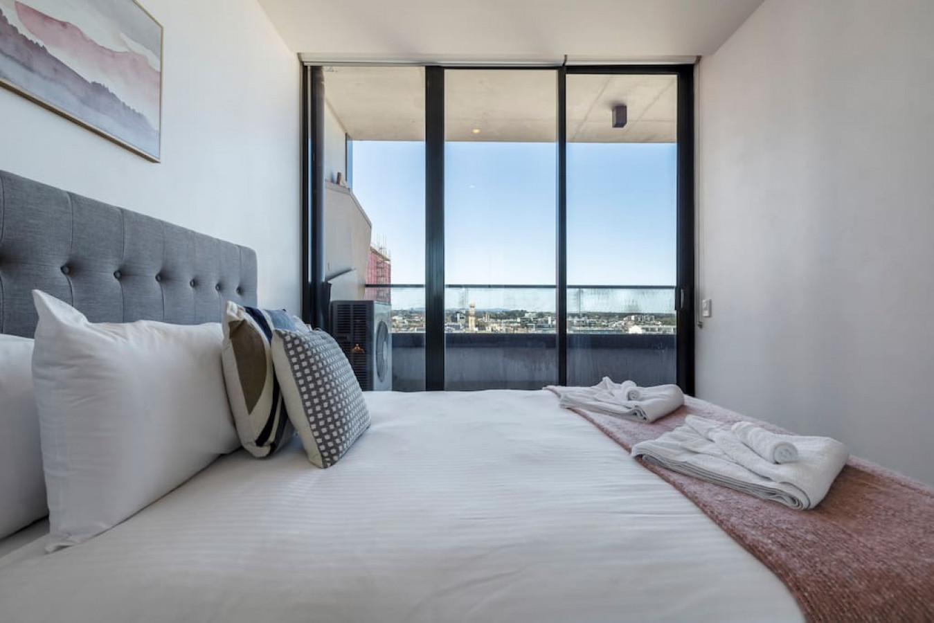 Panoramic Views in the Heart of Richmond, 2 BRs!