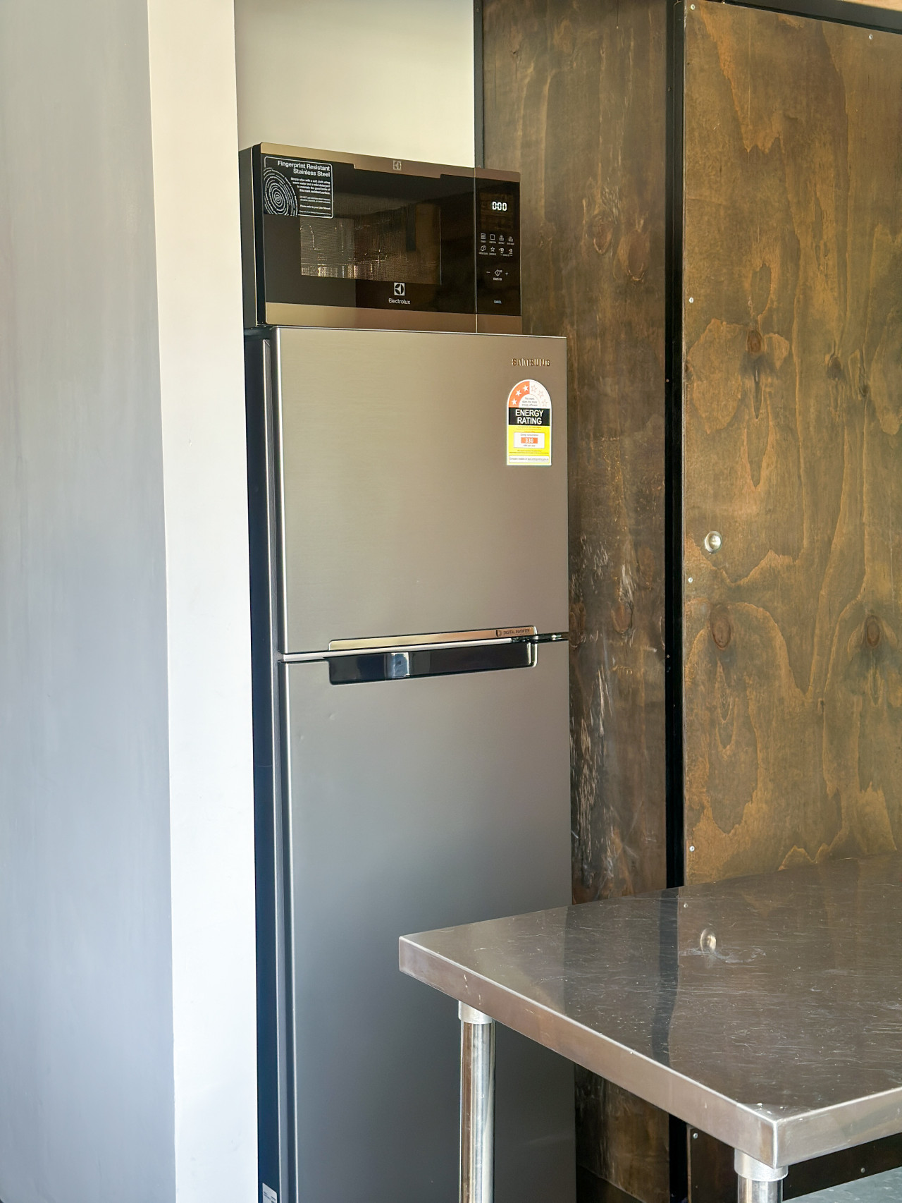 Melbourne Gem: Chic Studio in CBD Heart
