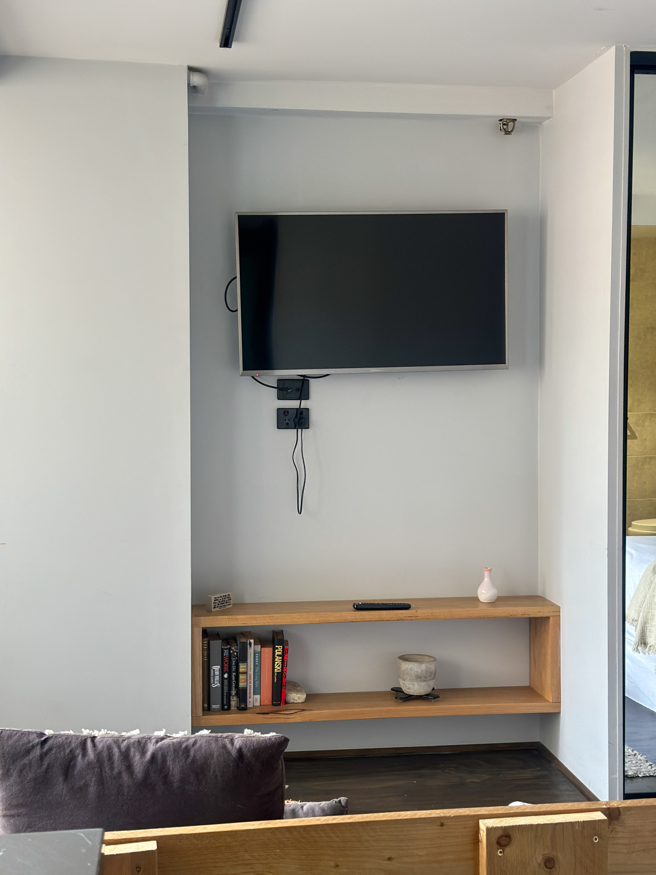 Melbourne Gem: Chic Studio in CBD Heart