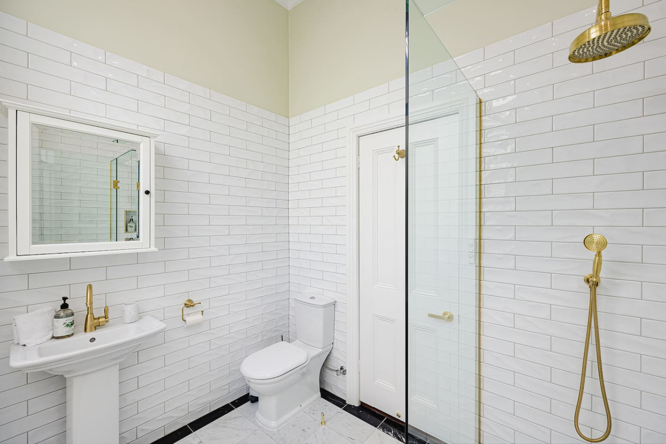 2BD | Stunning South Yarra home