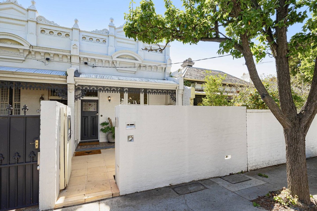 2BD | Stunning South Yarra home