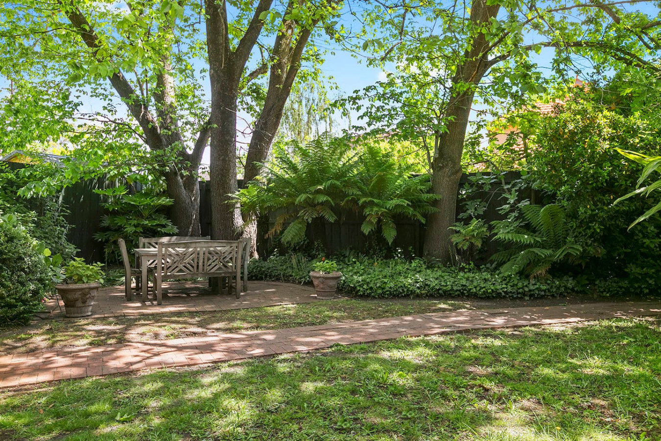 Charming floor Apartment, Malvern East
