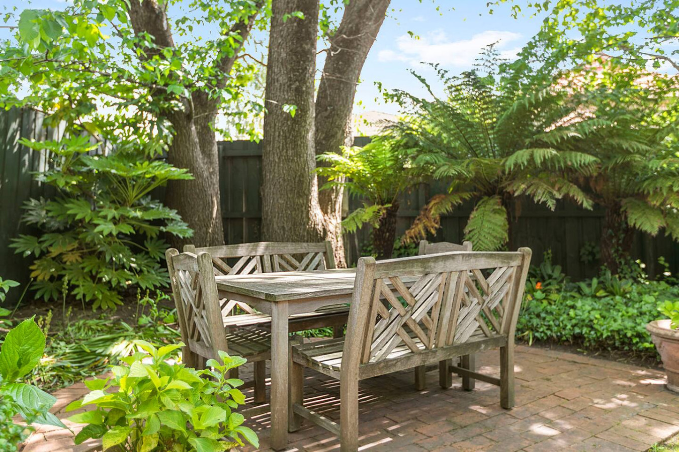 Charming floor Apartment, Malvern East