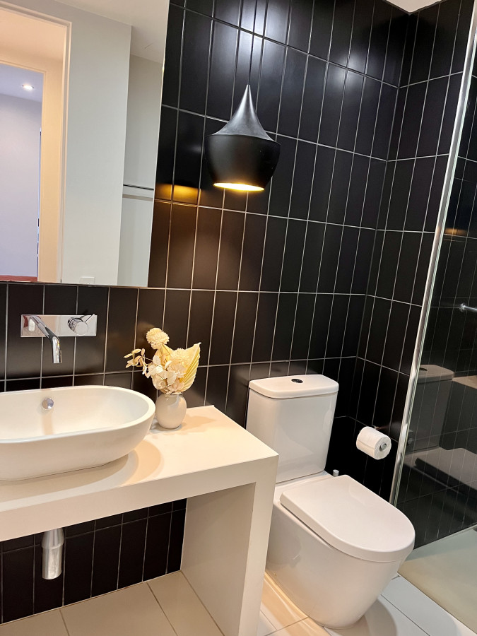 "Modern Cozy Vibes in the Centre of Richmond”