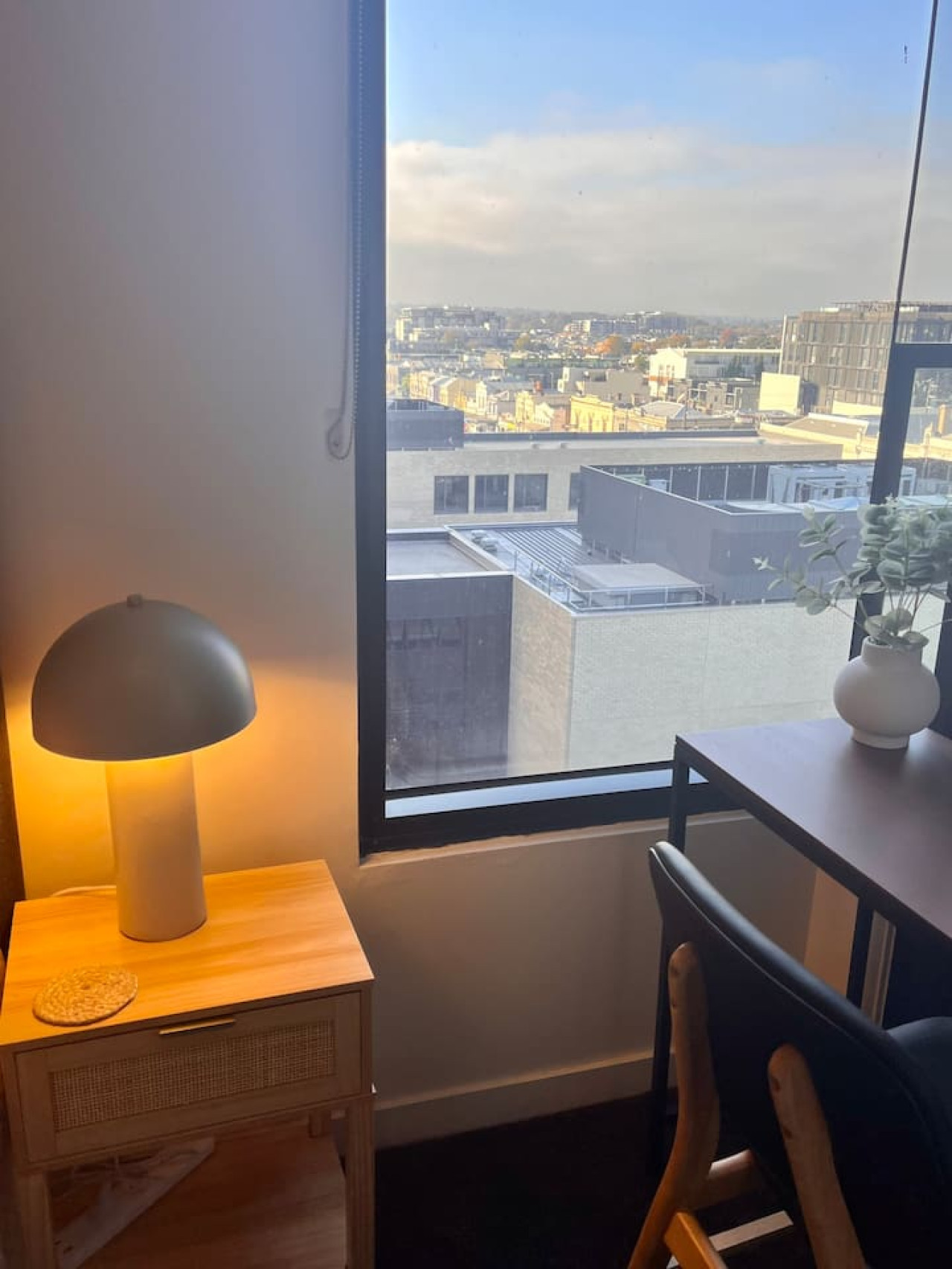 "Modern Cozy Vibes in the Centre of Richmond”