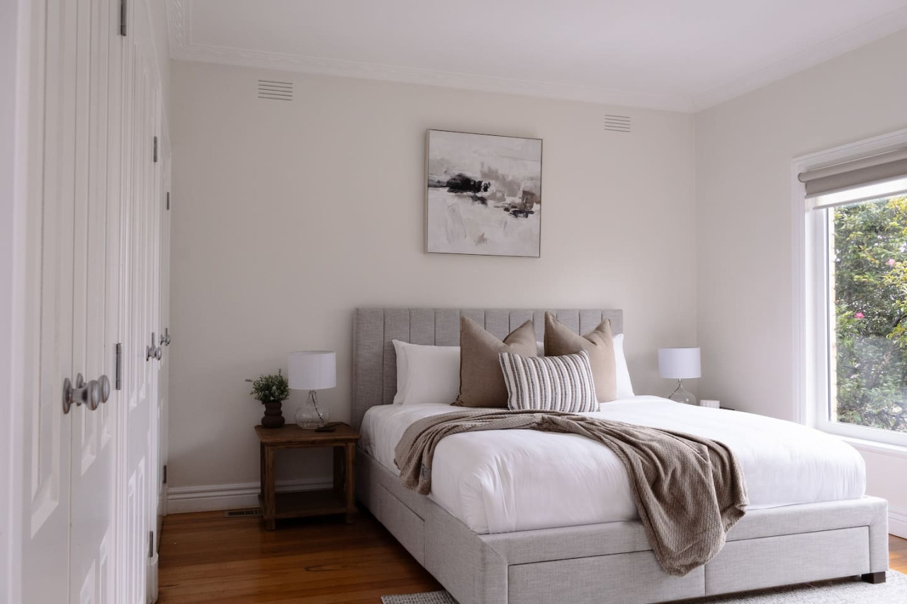 Elegant & Charming Balwyn Home