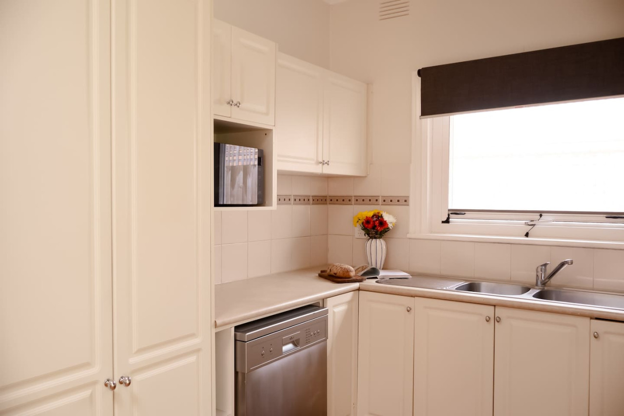 Elegant & Charming Balwyn Home