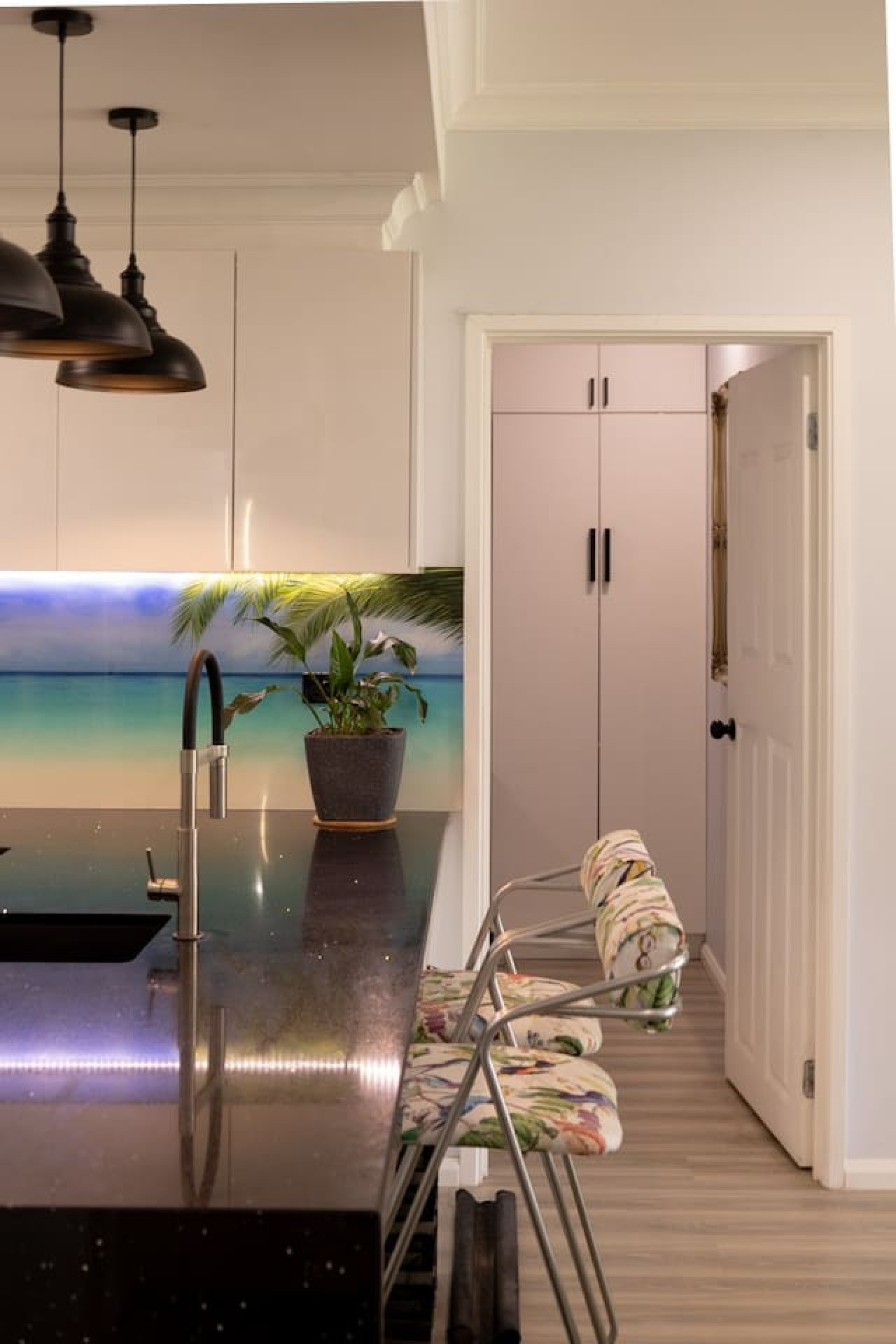 3-Bedroom Stay in Vibrant St Kilda Rd