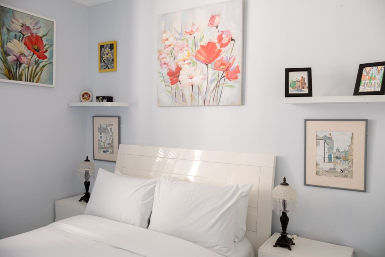 3-Bedroom Stay in Vibrant St Kilda Rd