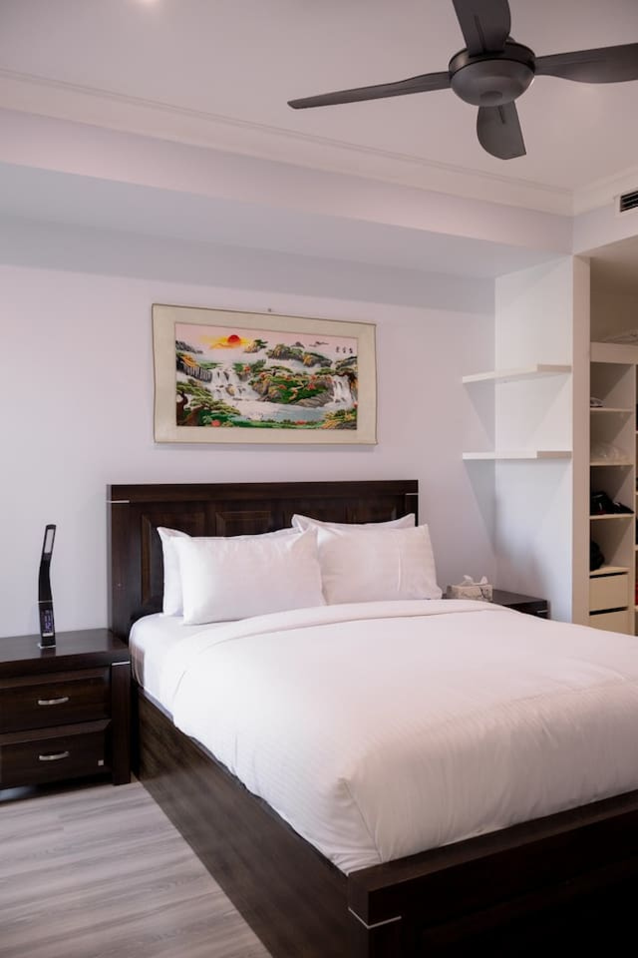 3-Bedroom Stay in Vibrant St Kilda Rd
