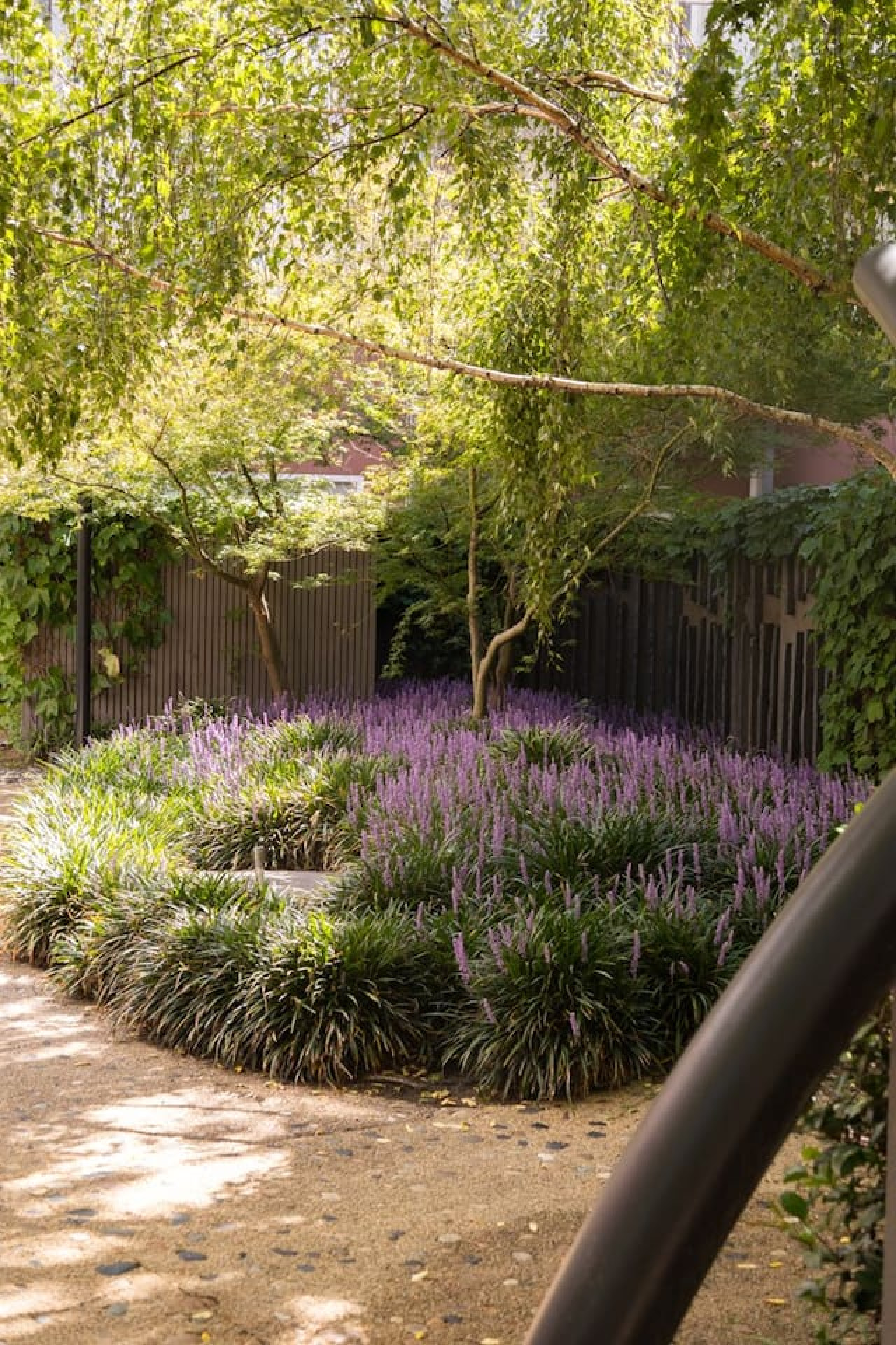3-Bedroom Stay in Vibrant St Kilda Rd