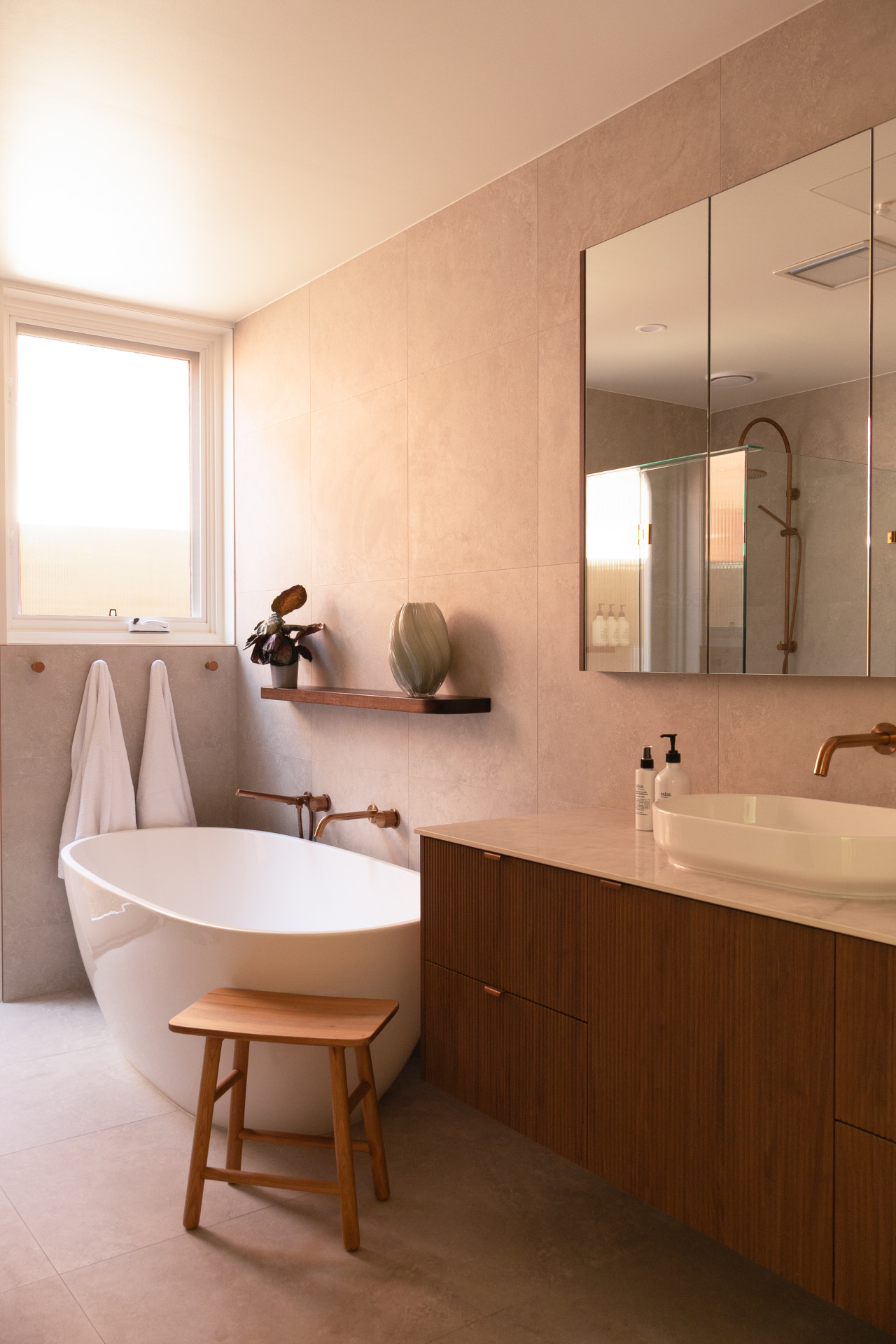 Modern 3-Bedroom House with Parking