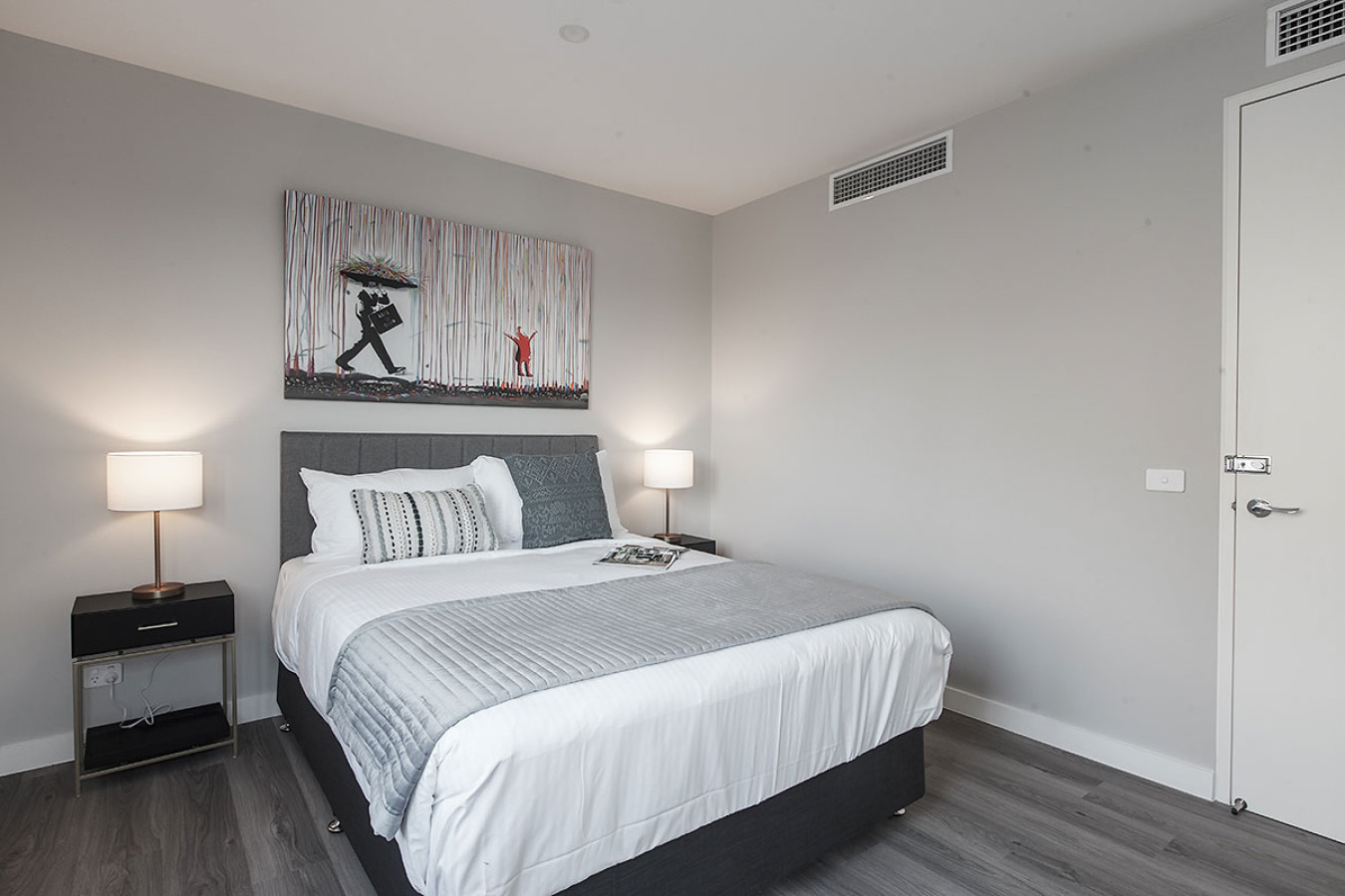 Stylish 2-Bed Penthouse with Large Private Terrace