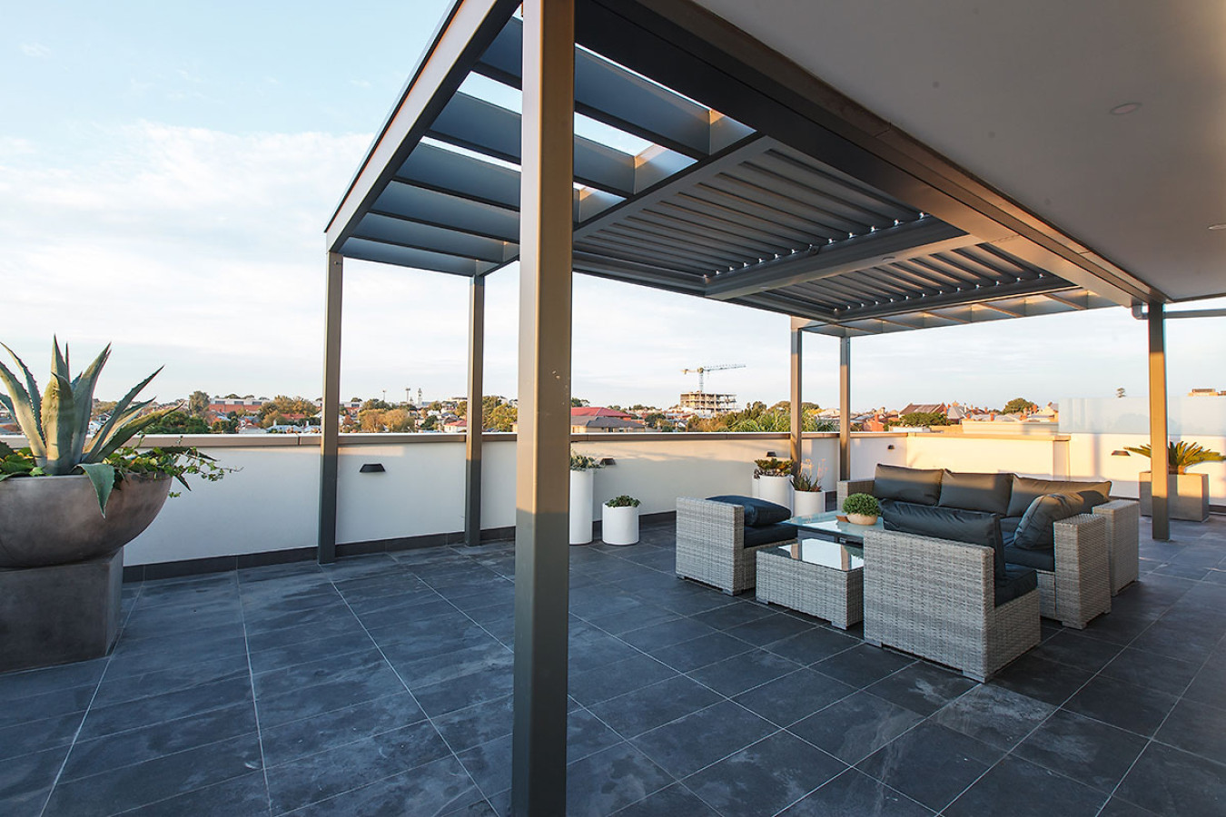 Stylish 2-Bed Penthouse with Large Private Terrace