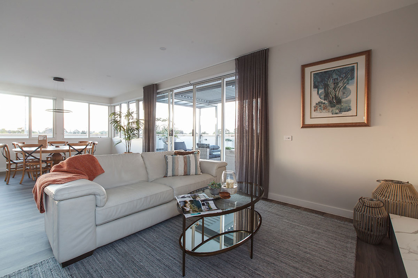 Stylish 2-Bed Penthouse with Large Private Terrace