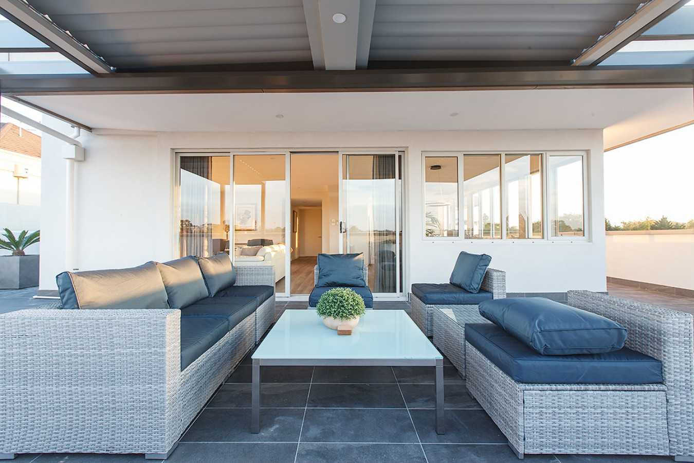 Stylish 2-Bed Penthouse with Large Private Terrace