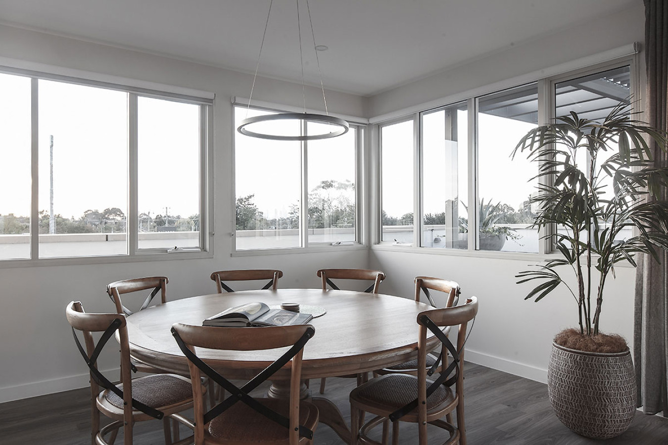 Stylish 2-Bed Penthouse with Large Private Terrace