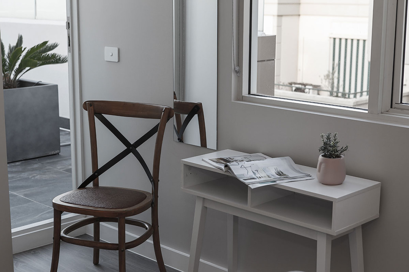 Stylish 2-Bed Penthouse with Large Private Terrace