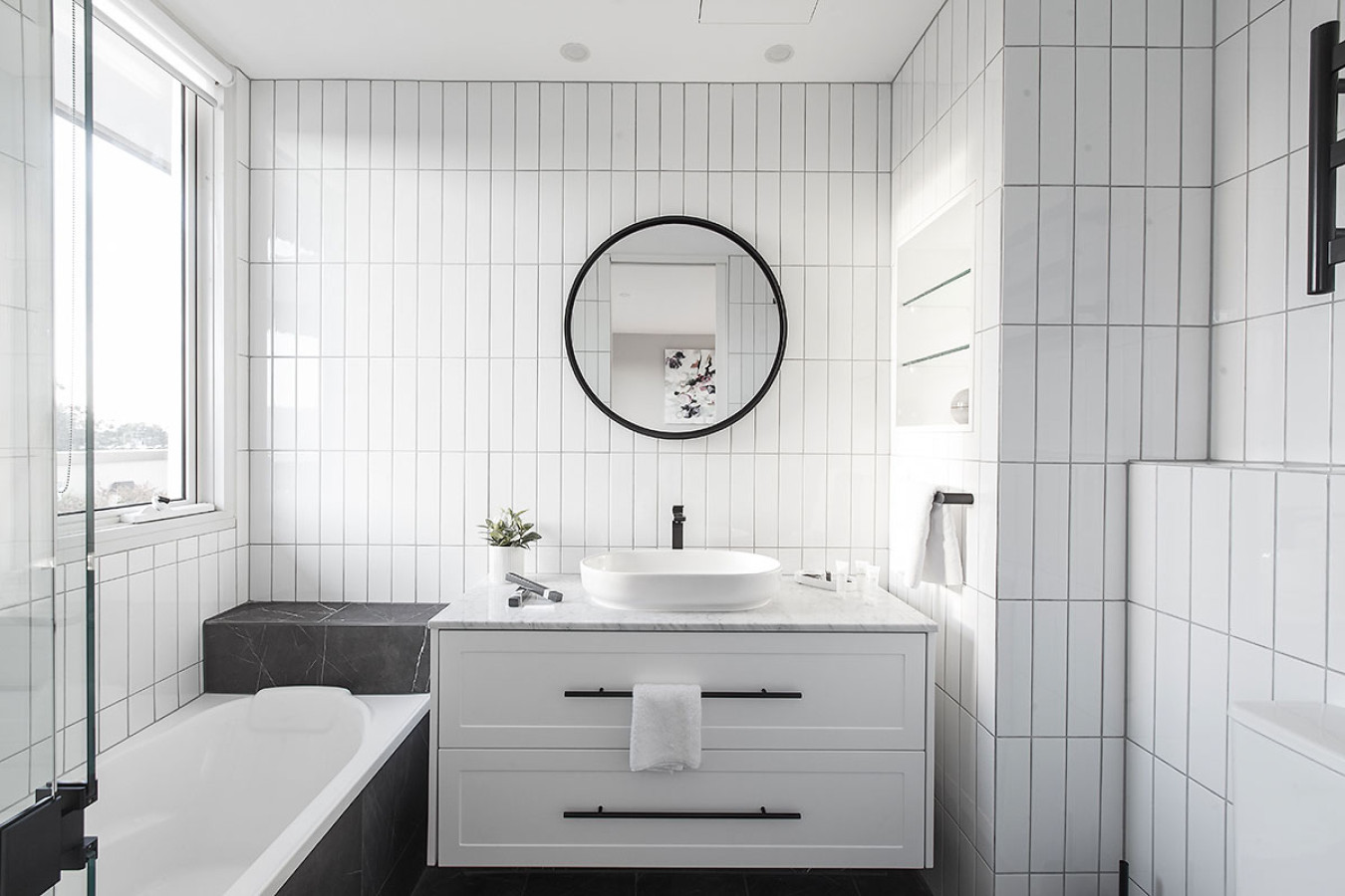 Stylish 2-Bed Penthouse with Large Private Terrace