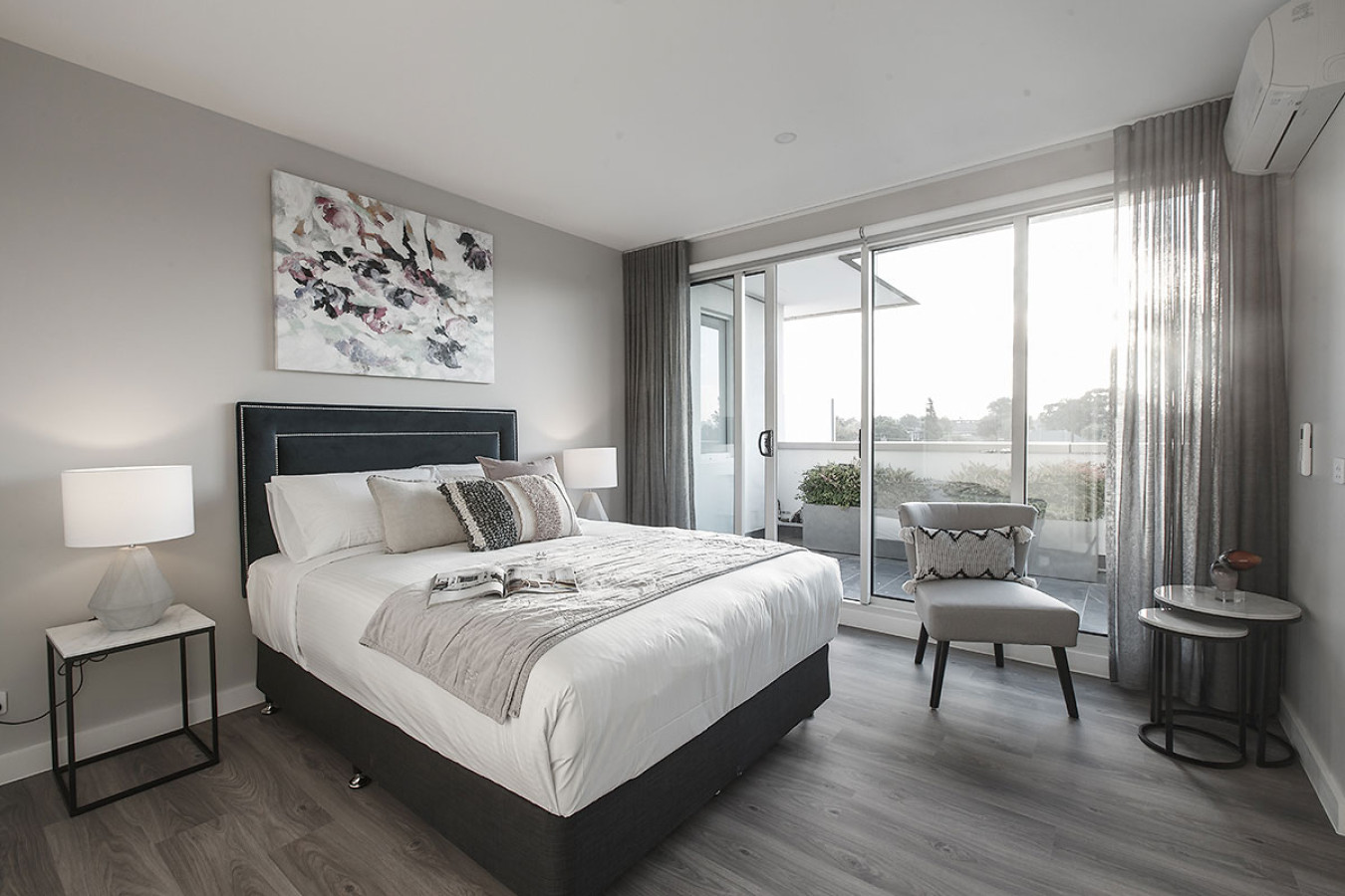 Stylish 2-Bed Penthouse with Large Private Terrace