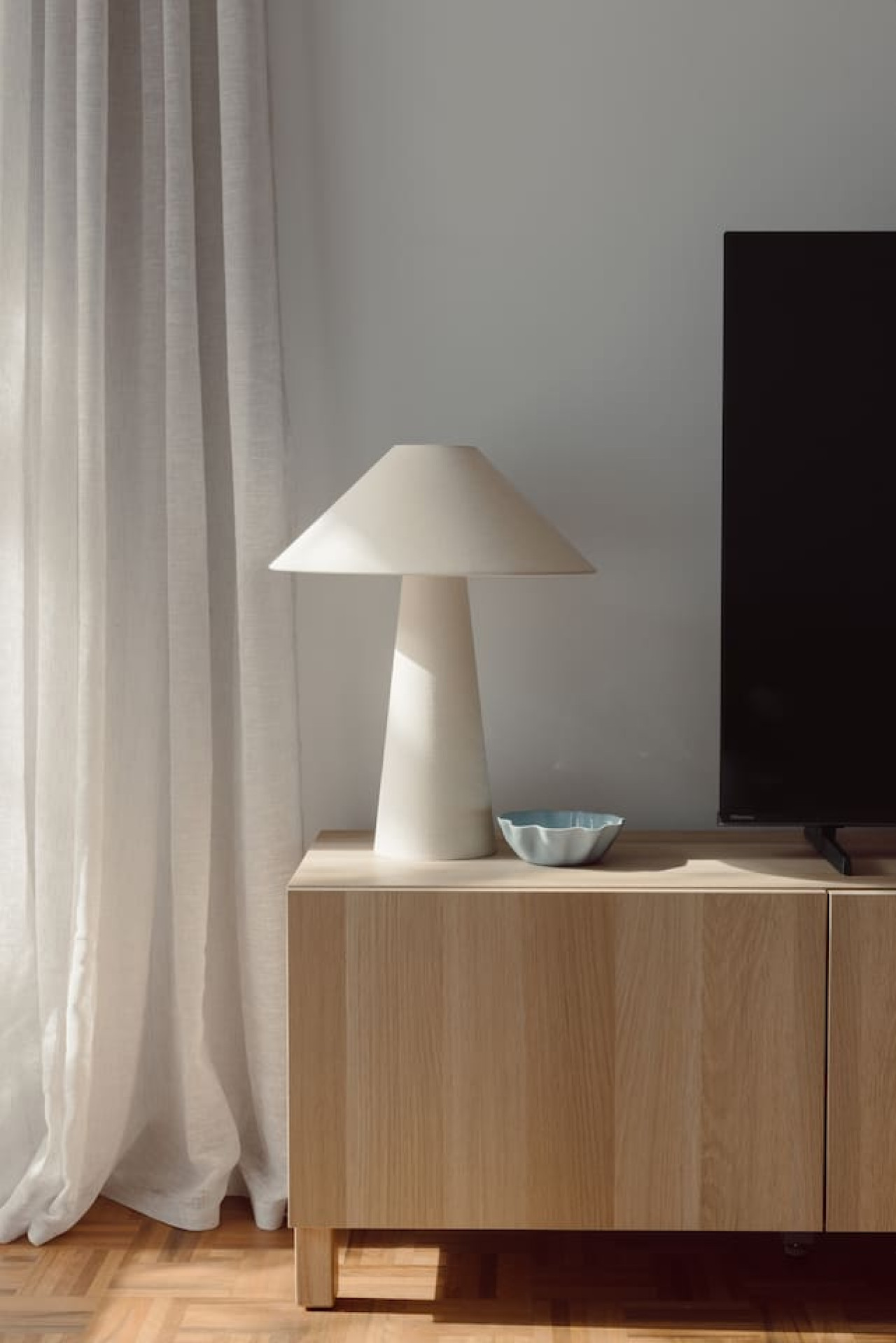 Stylish South Yarra Apartment Near Botanic Gardens