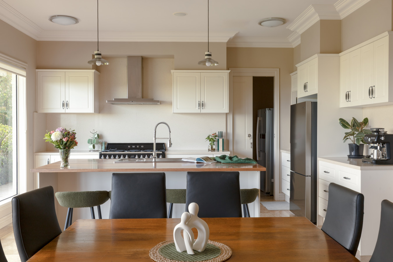 5BD| Farmhouse Retreat w/ Pool | Dandenong Ranges