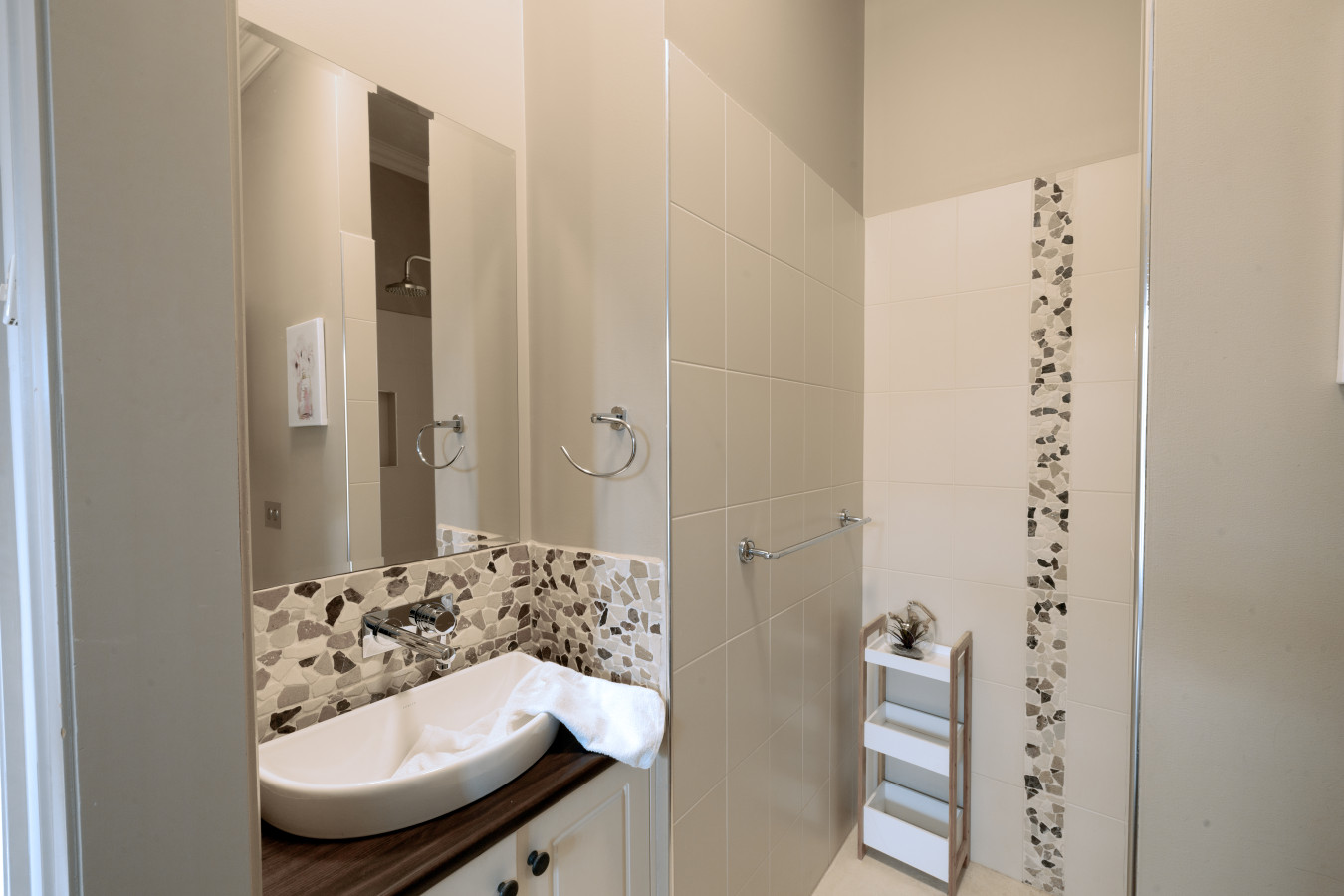 5BD| Farmhouse Retreat w/ Pool | Dandenong Ranges