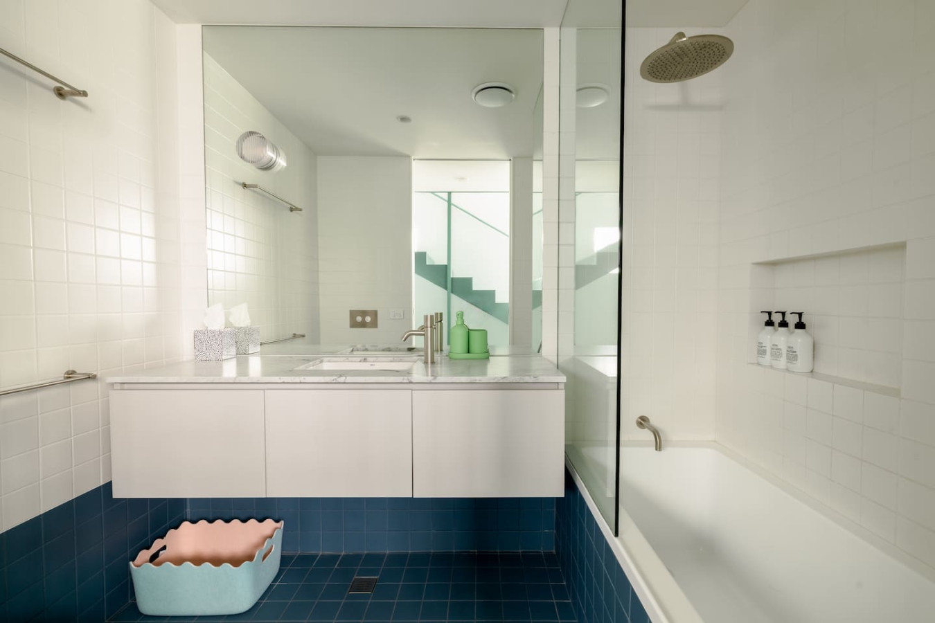 Modern 4BR in Seddon | Family-Friendly Near CBD