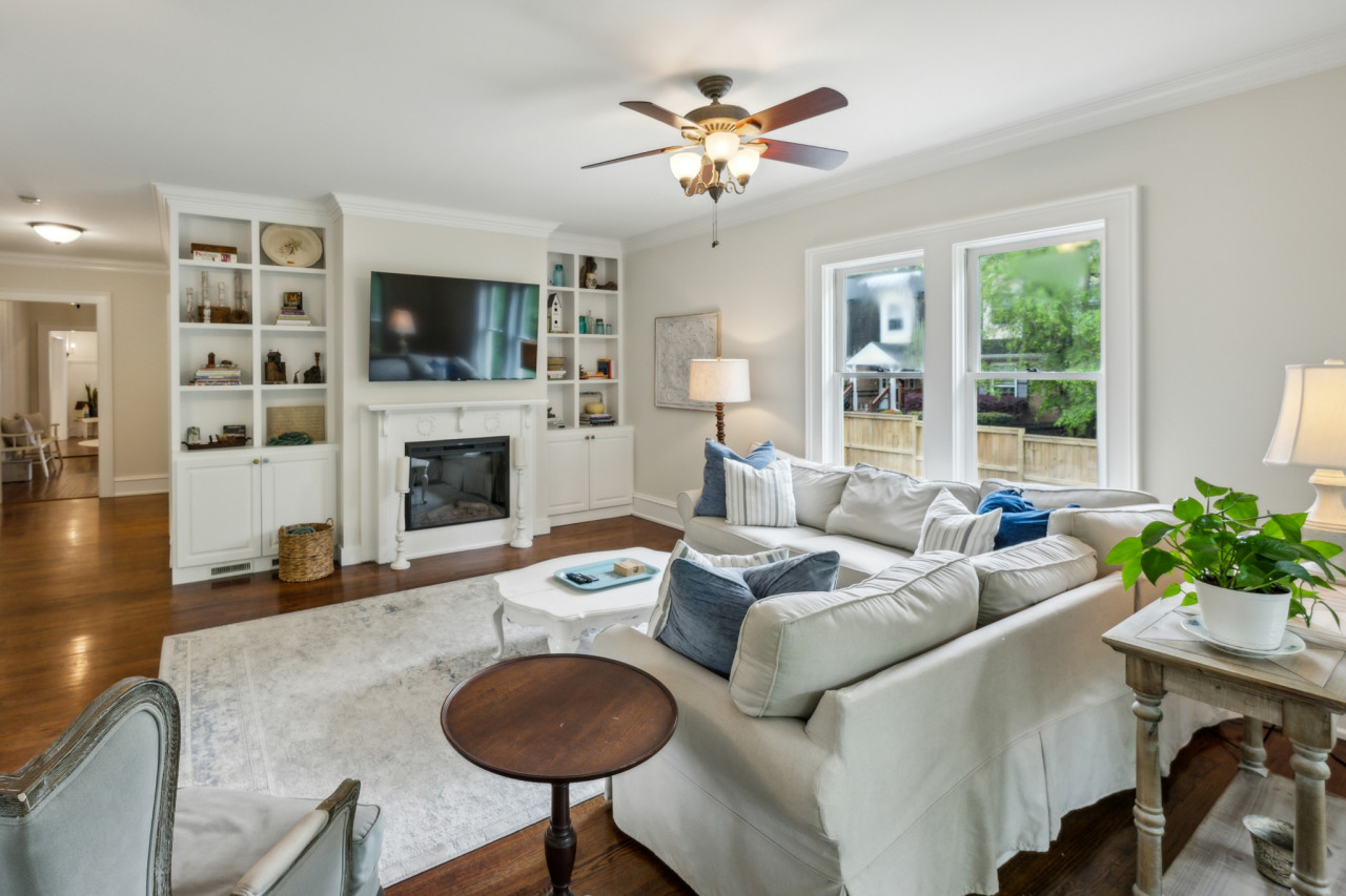 629 S Candler_low res_4_11_Cantrell-26.jpg