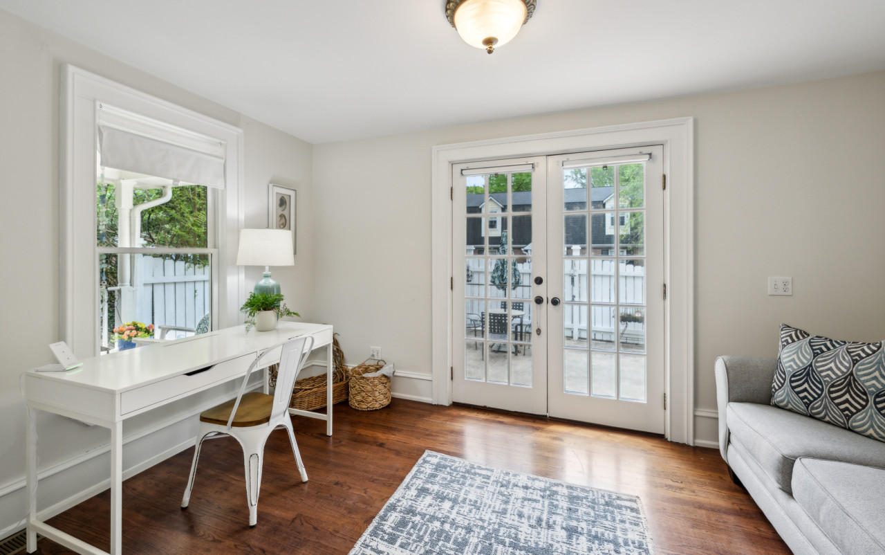 629 S Candler_low res_4_11_Cantrell-11.jpg