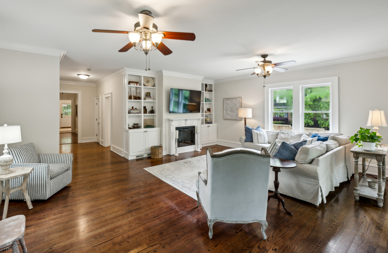 629 S Candler_low res_4_11_Cantrell-25.jpg