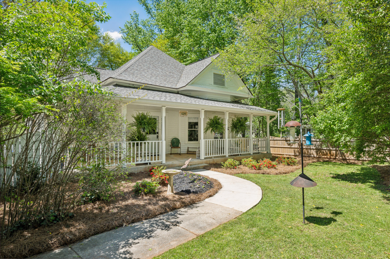 629 S Candler ext_low res_-2.jpg