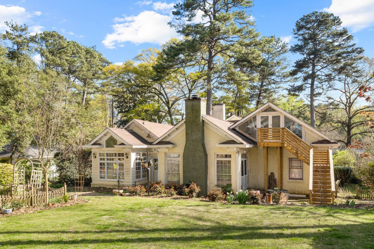 King Beds-Hot Tub – Chef’s Kitchen photo 37