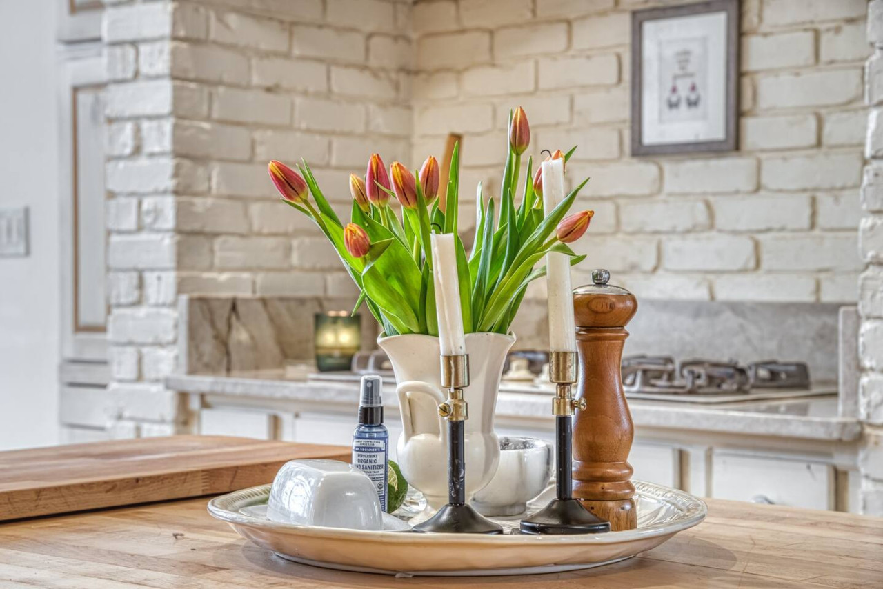 King Beds-Hot Tub – Chef’s Kitchen photo 23