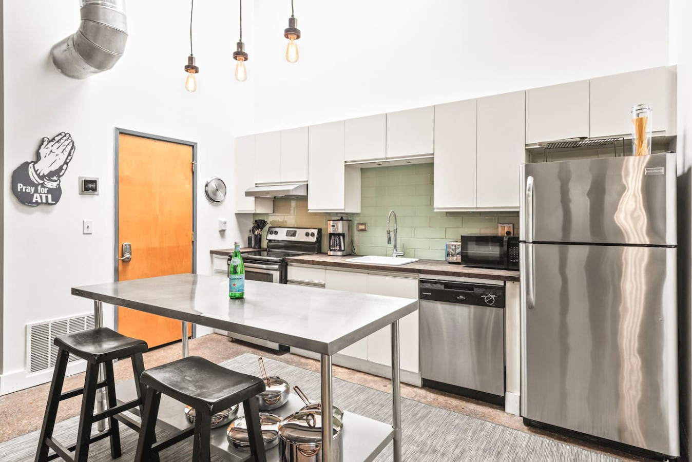 Pet Friendly | King Bed | Beltline Access photo 7